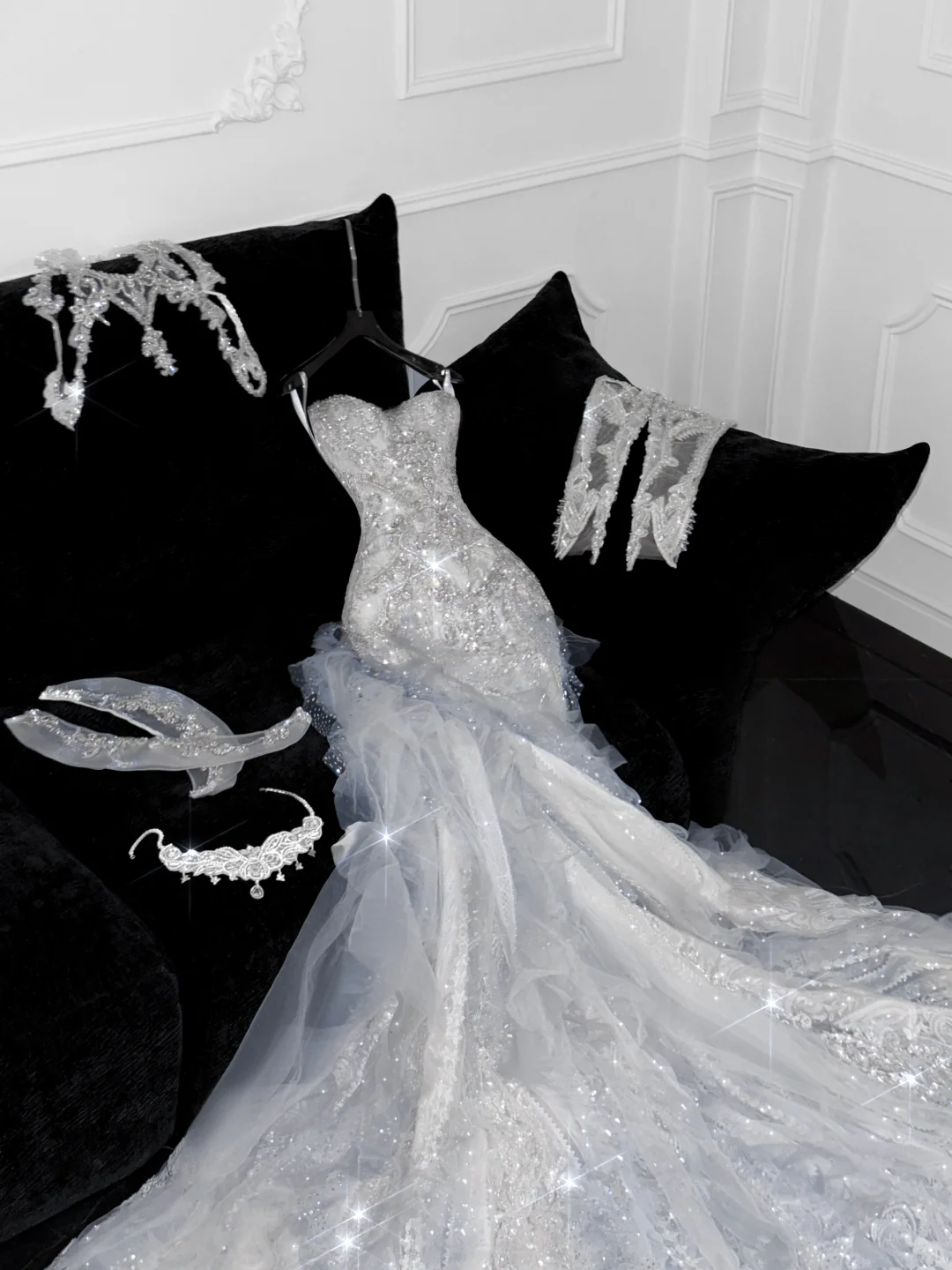 Elegant Sweetheart Lace Tulle Beaded Applique Design Gorgeous Mermaid Floor-length Wedding Dress D1638