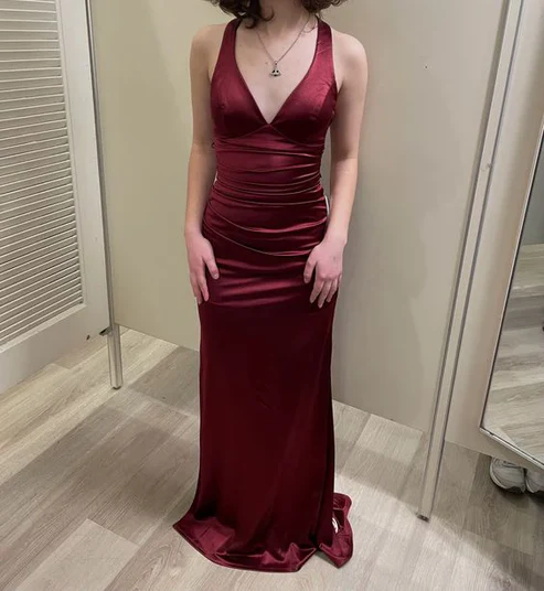 Robe de bal longue en satin bleu roi à col en V et coupe sirène MD7524