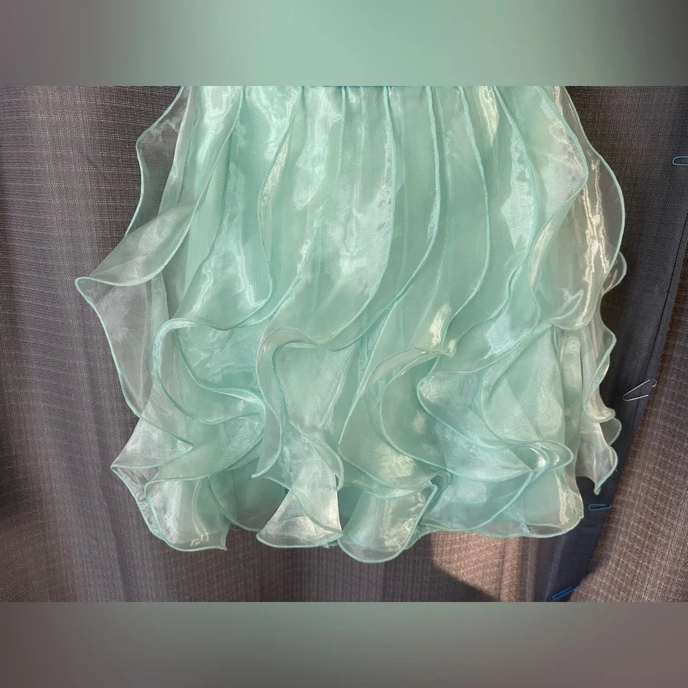 Stunning Homecoming Dress Sweetheart Rinestone Pleated Tulle A-Line Back to School Outfits Party Dress D7928