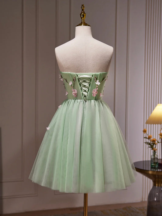 Charming Homecoming Dress Sweetheart Tulle Beaded Flowers Short Prom Dress Back to School Outfits Party Dress D6092