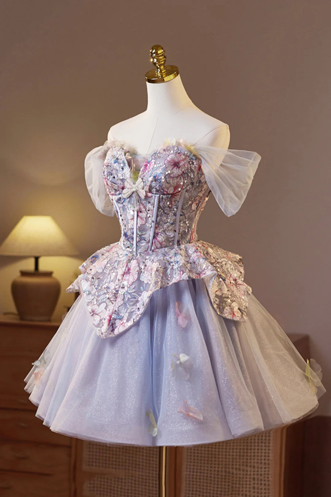 Chic Homecoming Dress Off shoulder Tulle Flower Applique Flower Short Prom Dress Back to School Outfits Party Dress D6037
