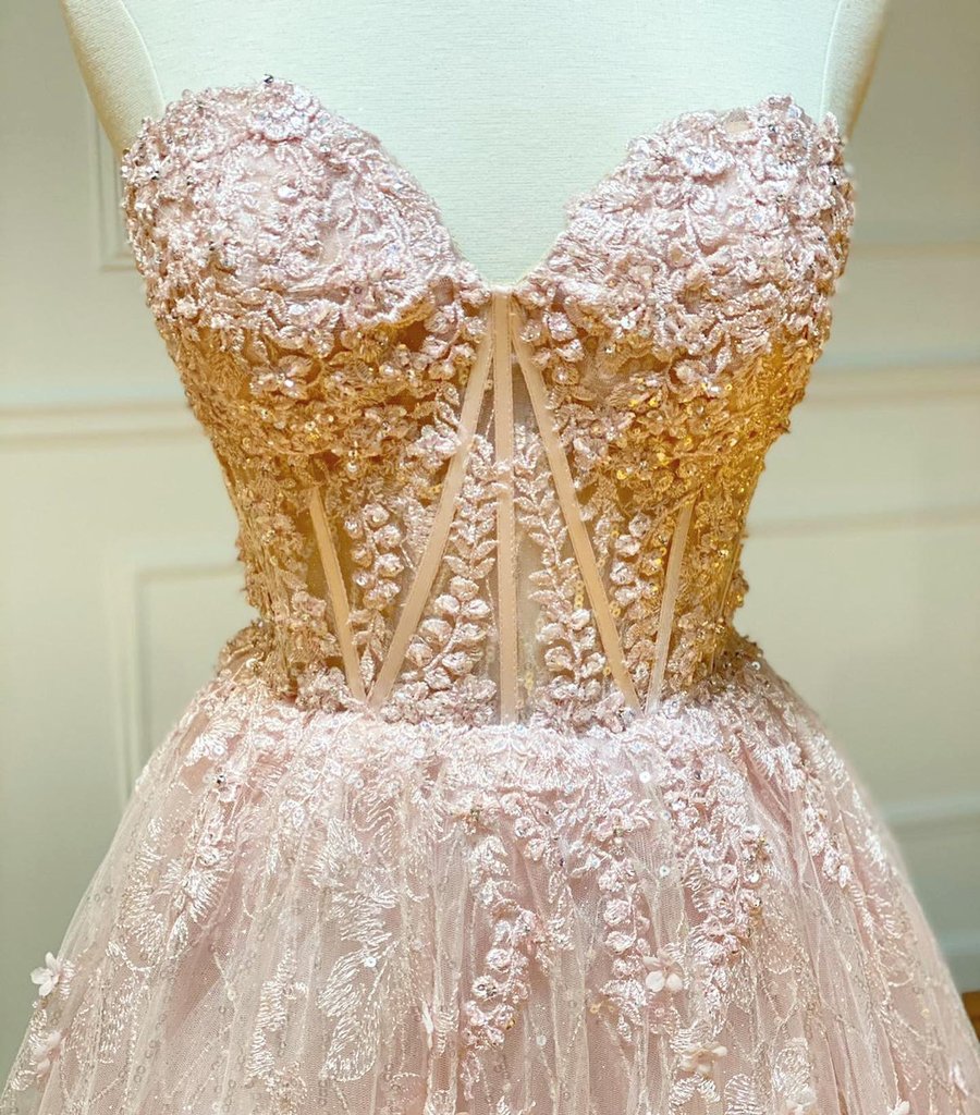 Robe de bal longue bustier en dentelle rose, décolleté en cœur, robe de soirée formelle en dentelle rose M2719