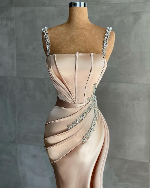 Superbe robe de soirée sirène sans manches, robe de bal slim à cristaux scintillants M5570