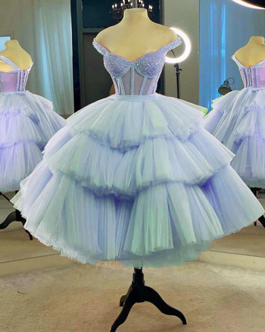 Robe de bal en tulle à volants et corset perlé M5942