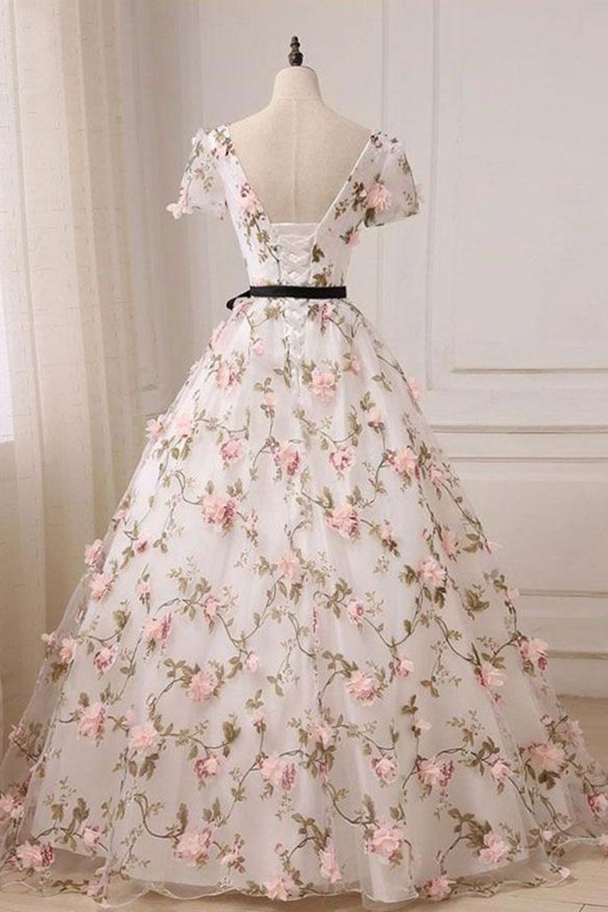 Robe de bal longue blanche à manches courtes et col en V, motif floral 3D rose, robe de soirée formelle blanche à col en V et appliqués roses M2695