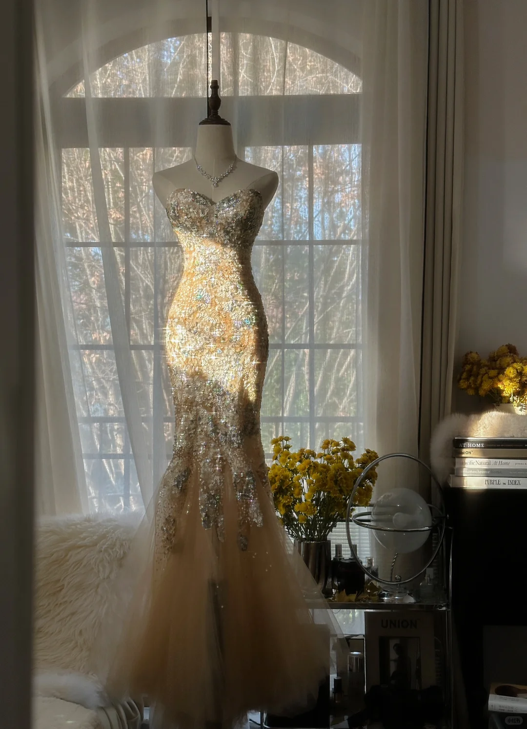 Elegant Mermaid Golden Sparkling Strapless Elegant Beaded Shinny Chiffon Evening Dress Prom Dress D1470
