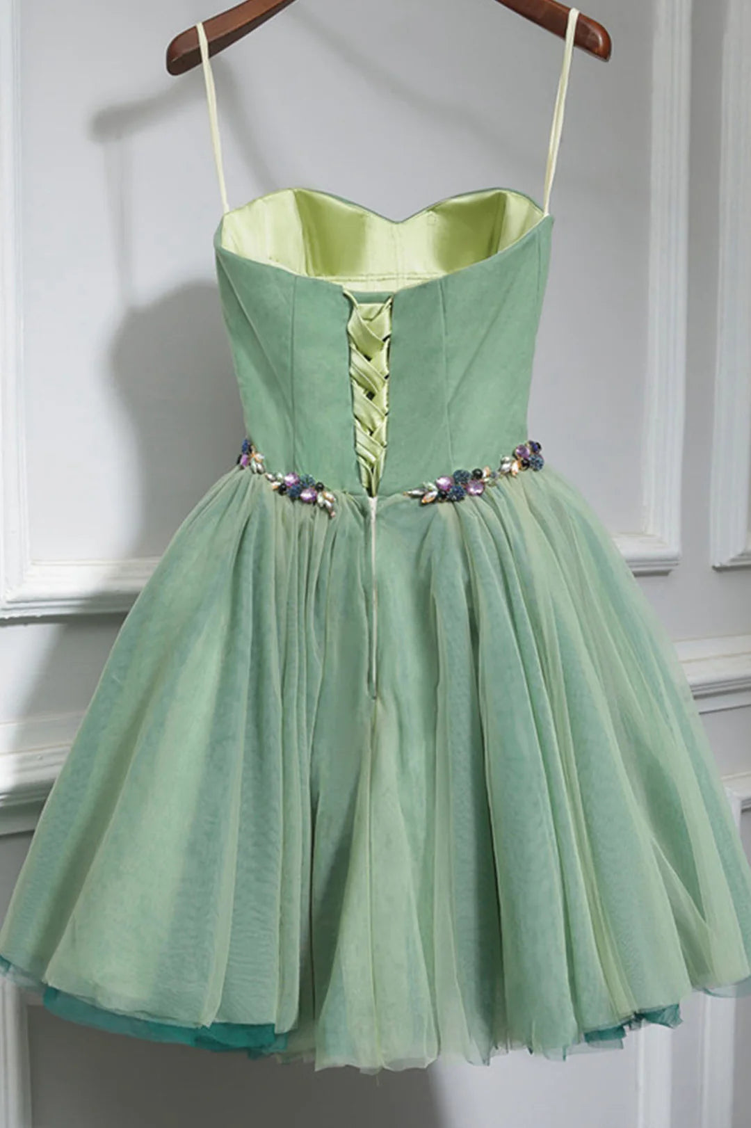 Pretty Homecoming Dress Spaghetti Straps Tulle Rinestone Short Prom Dress Back to School Outfits Party Dress  D6095