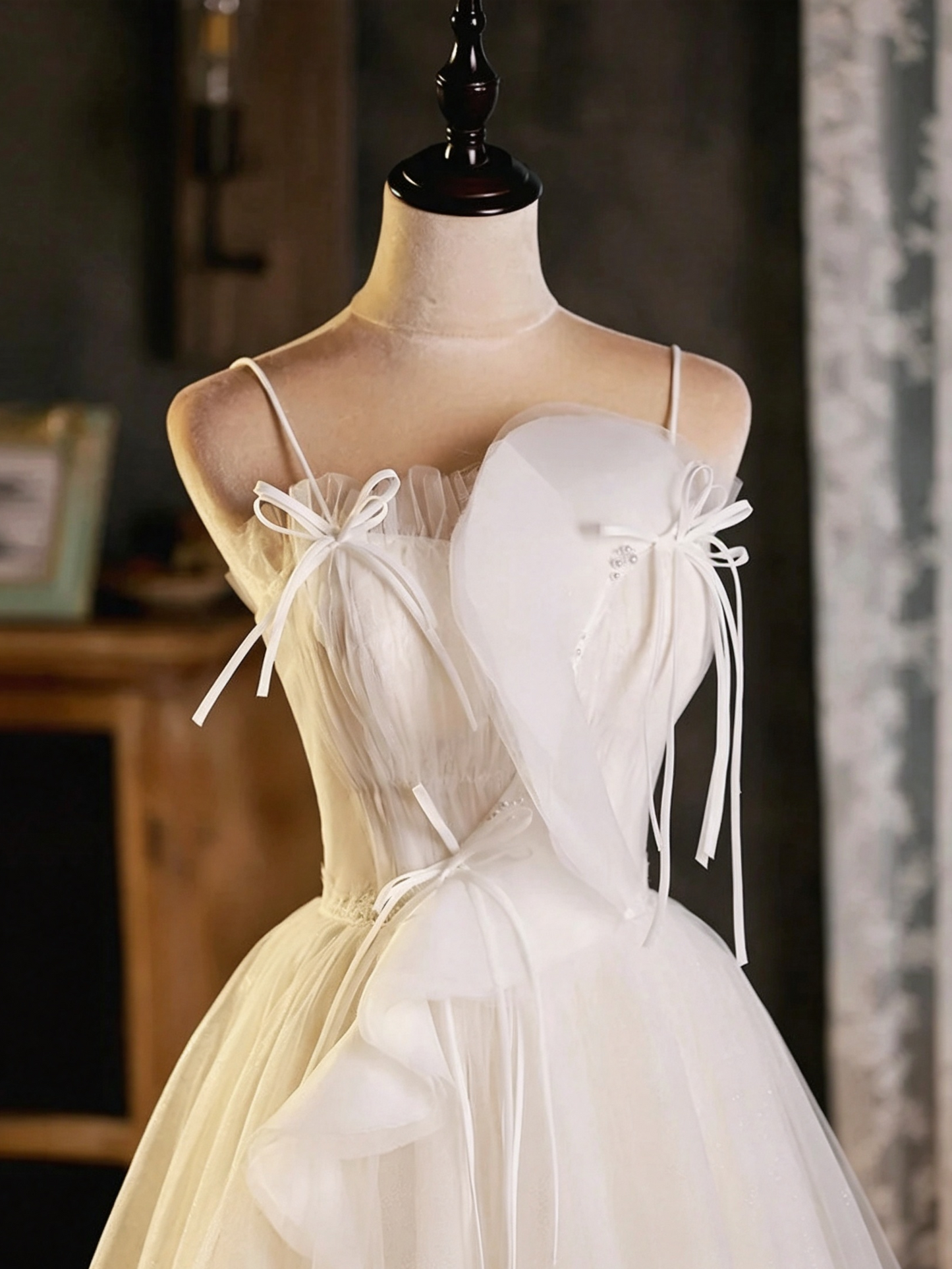 Unique Homecoming Dress Spaghetti Strap Tulle Bowknot Pearl Back to School Outfits Party Dress  D7676