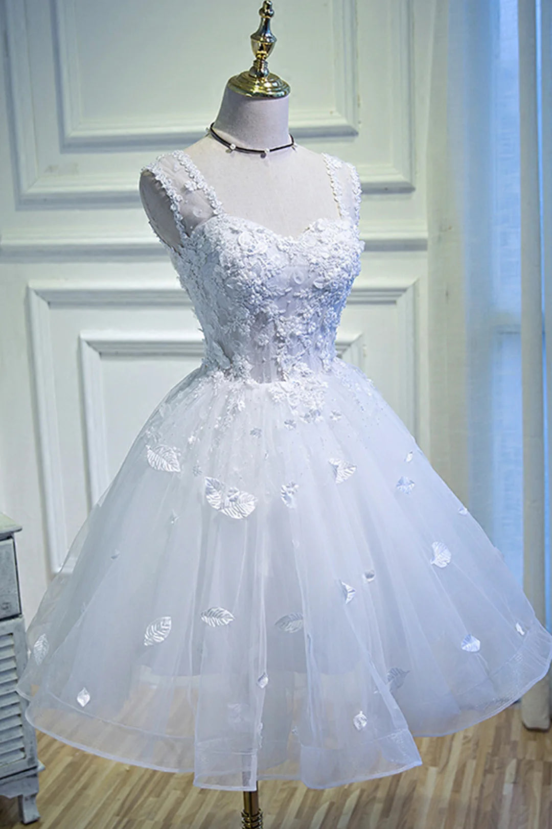 Simple Homecoming Dress Sheer Straps Tulle Applique Prom Dress Back to School Outfits Party Dress  D6111