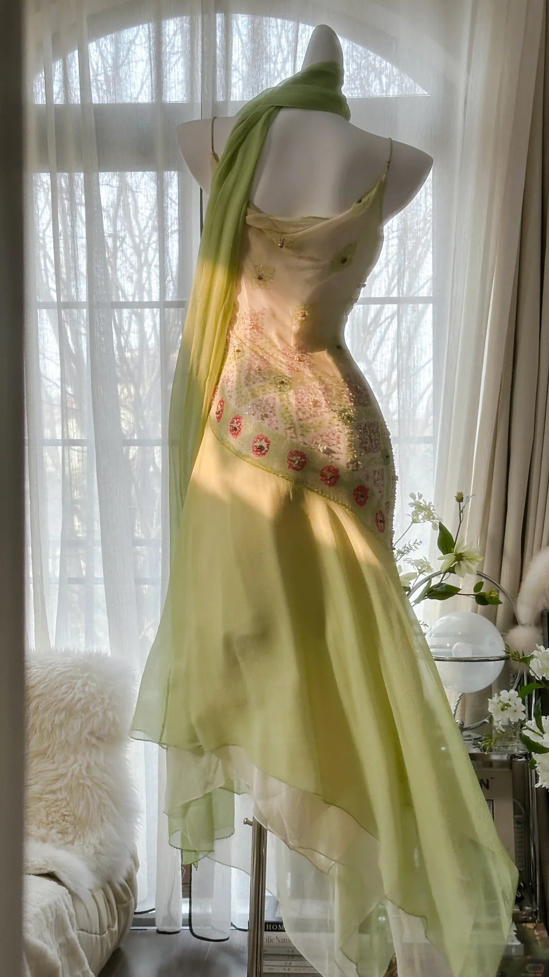 Stunning Homecoming Dress Spaghetti Strap Applique Tulle Beaded Dress Back to School Outfits Party Dress  D6424