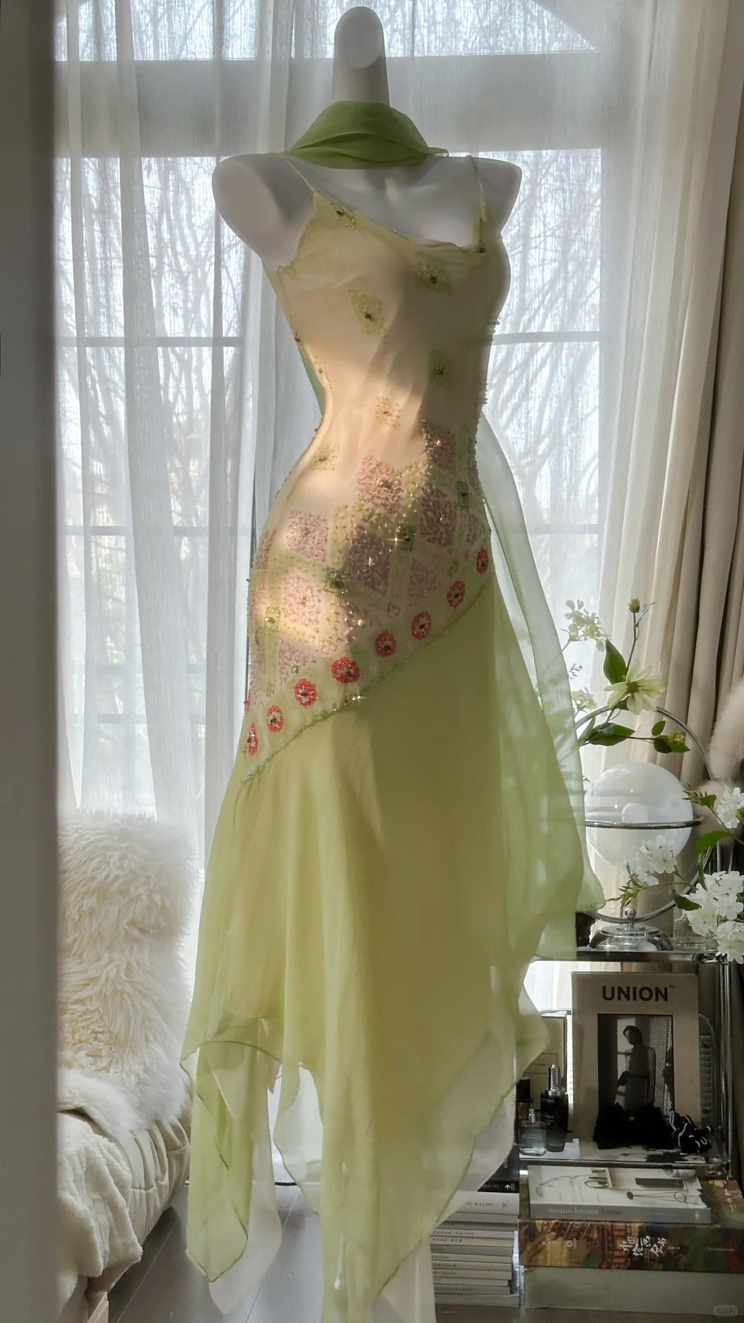 Stunning Homecoming Dress Spaghetti Strap Applique Tulle Beaded Dress Back to School Outfits Party Dress  D6424