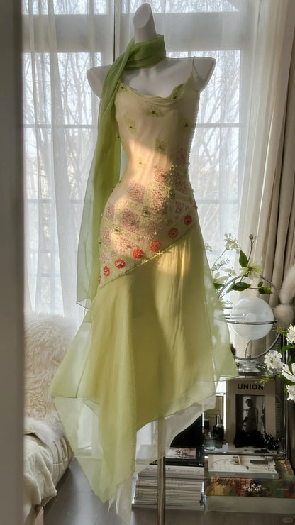 Stunning Homecoming Dress Spaghetti Strap Applique Tulle Beaded Dress Back to School Outfits Party Dress  D6424