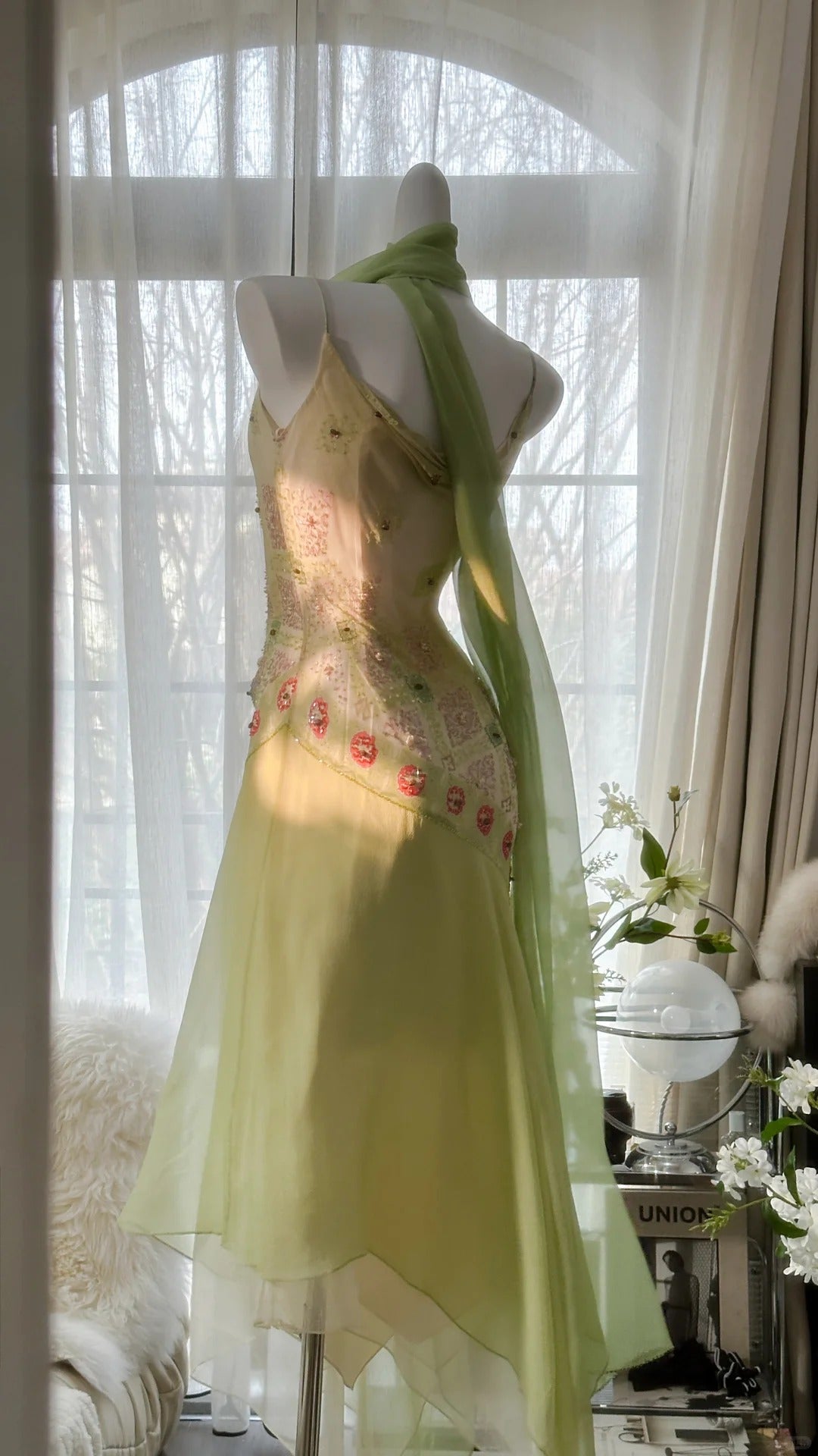 Stunning Homecoming Dress Spaghetti Strap Applique Tulle Beaded Dress Back to School Outfits Party Dress  D6424
