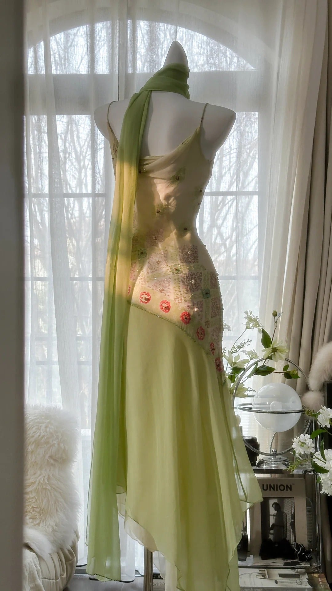 Stunning Homecoming Dress Spaghetti Strap Applique Tulle Beaded Dress Back to School Outfits Party Dress  D6424