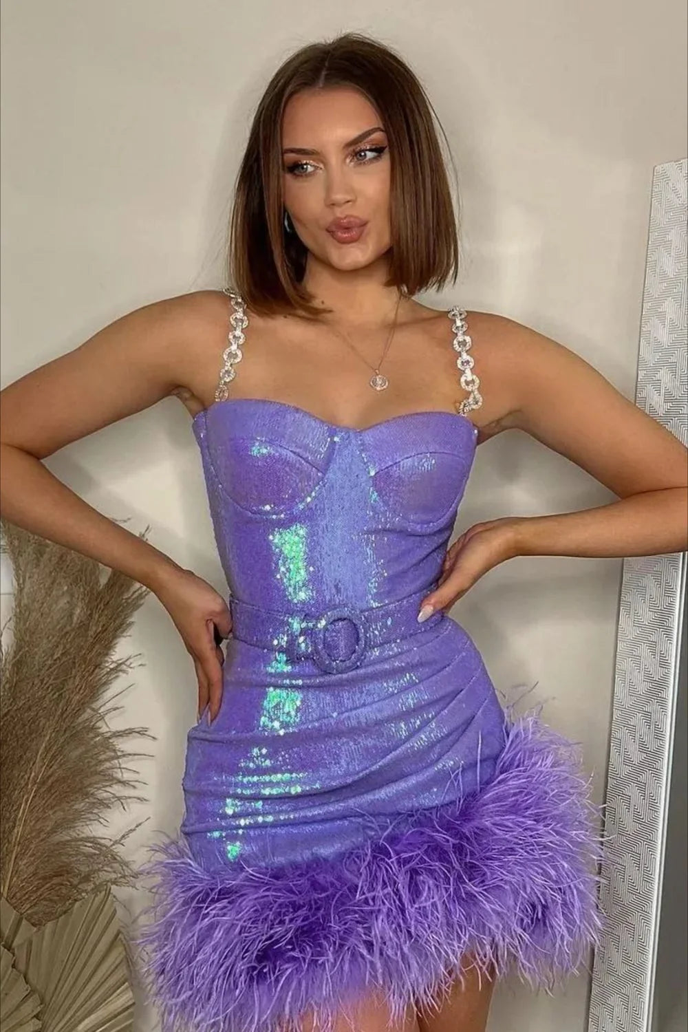 Beauty Homecoming Dress Strapless Sequins Feather Back to School Outfits Party Dress D7041