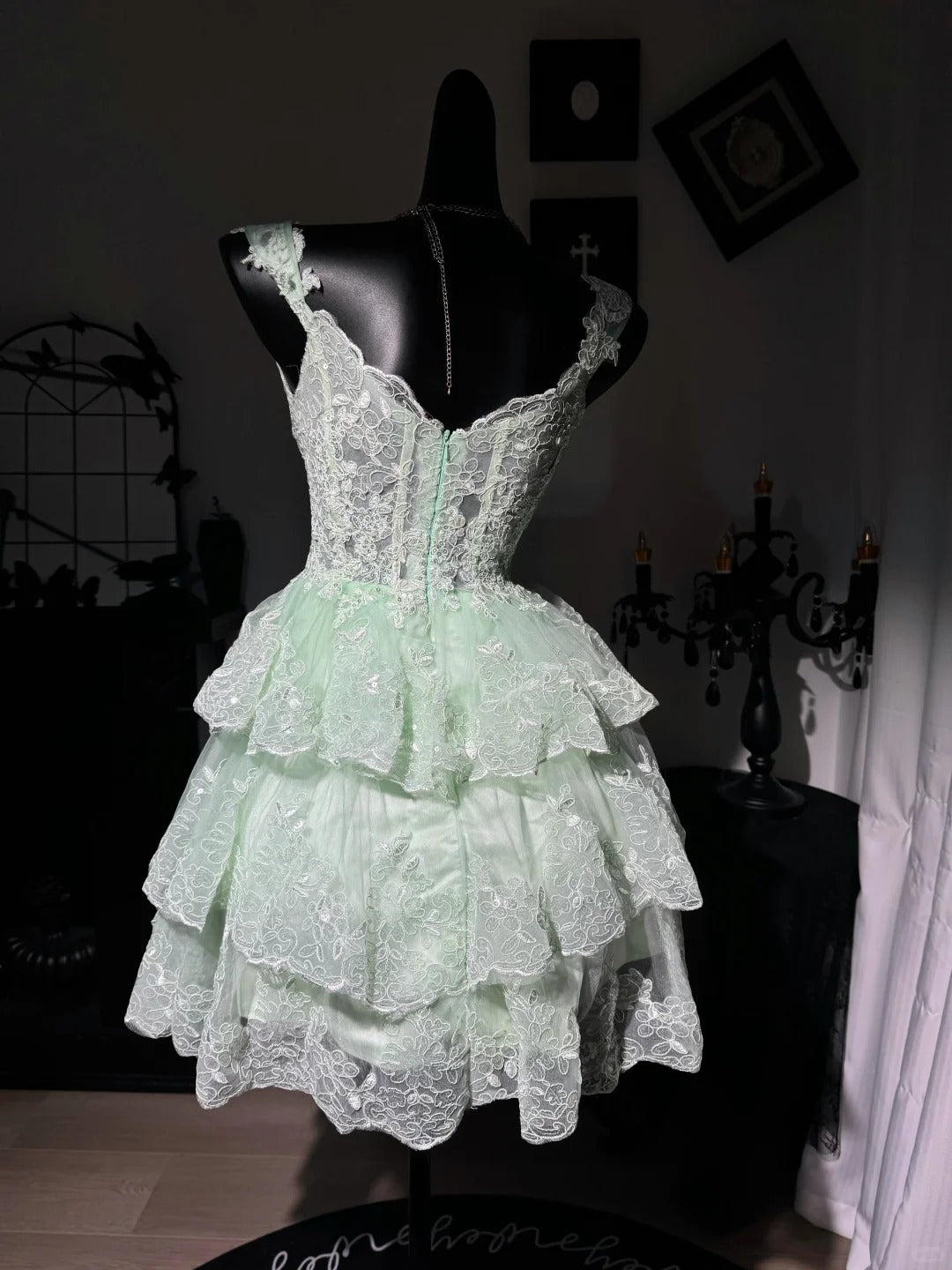 New Homecoming Dress V Neck Lace Applique Cascade Back to School Outfits Party Dress D7571