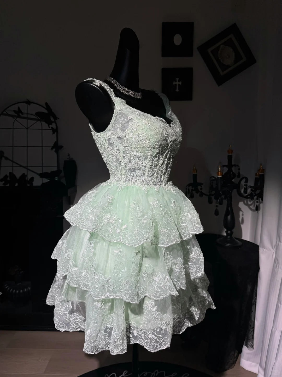 New Homecoming Dress V Neck Lace Applique Cascade Back to School Outfits Party Dress D7571