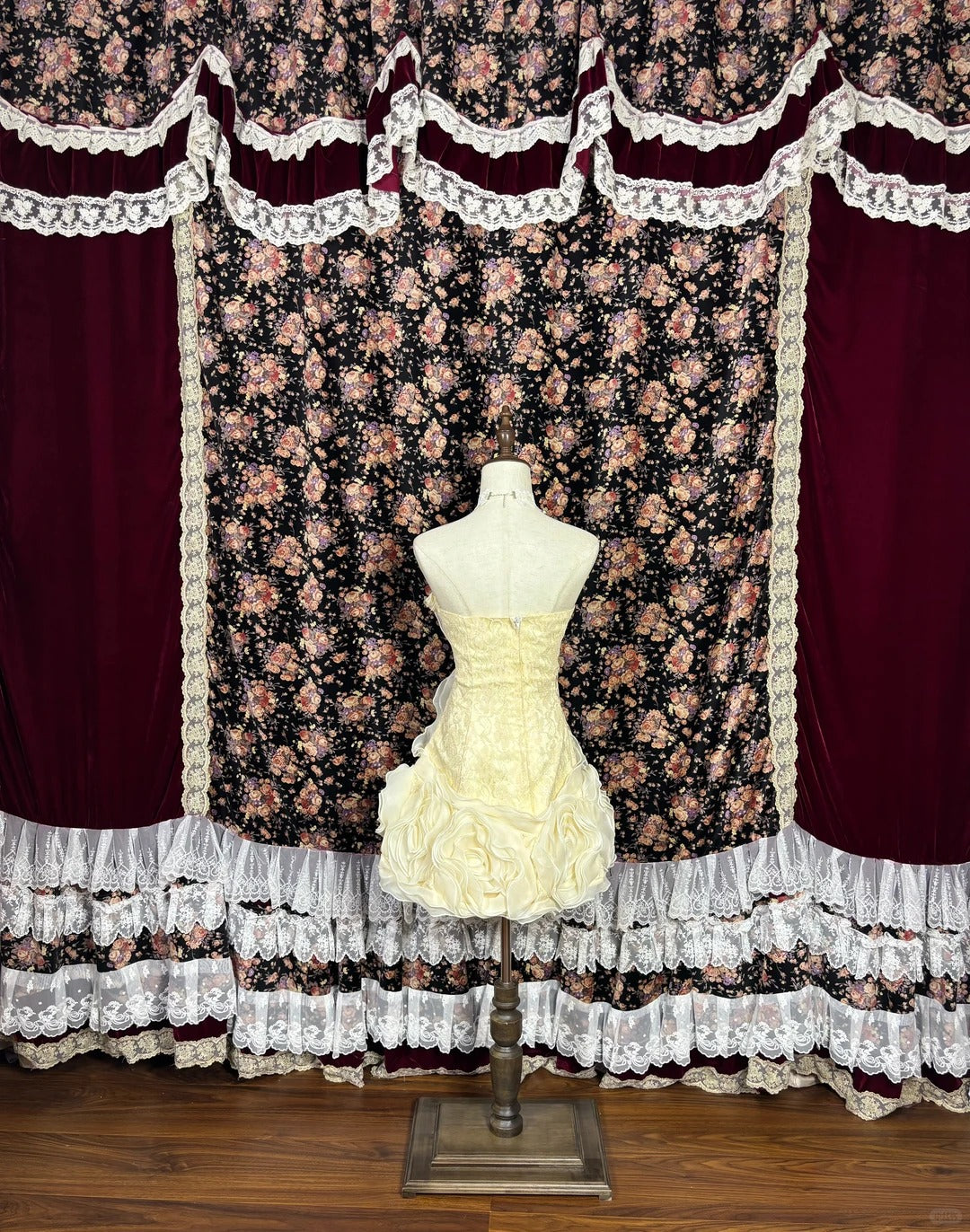 New Homecoming Dress Strapless Lace Flowers Prom Dress Back to School Outfits Party Dress  D6123