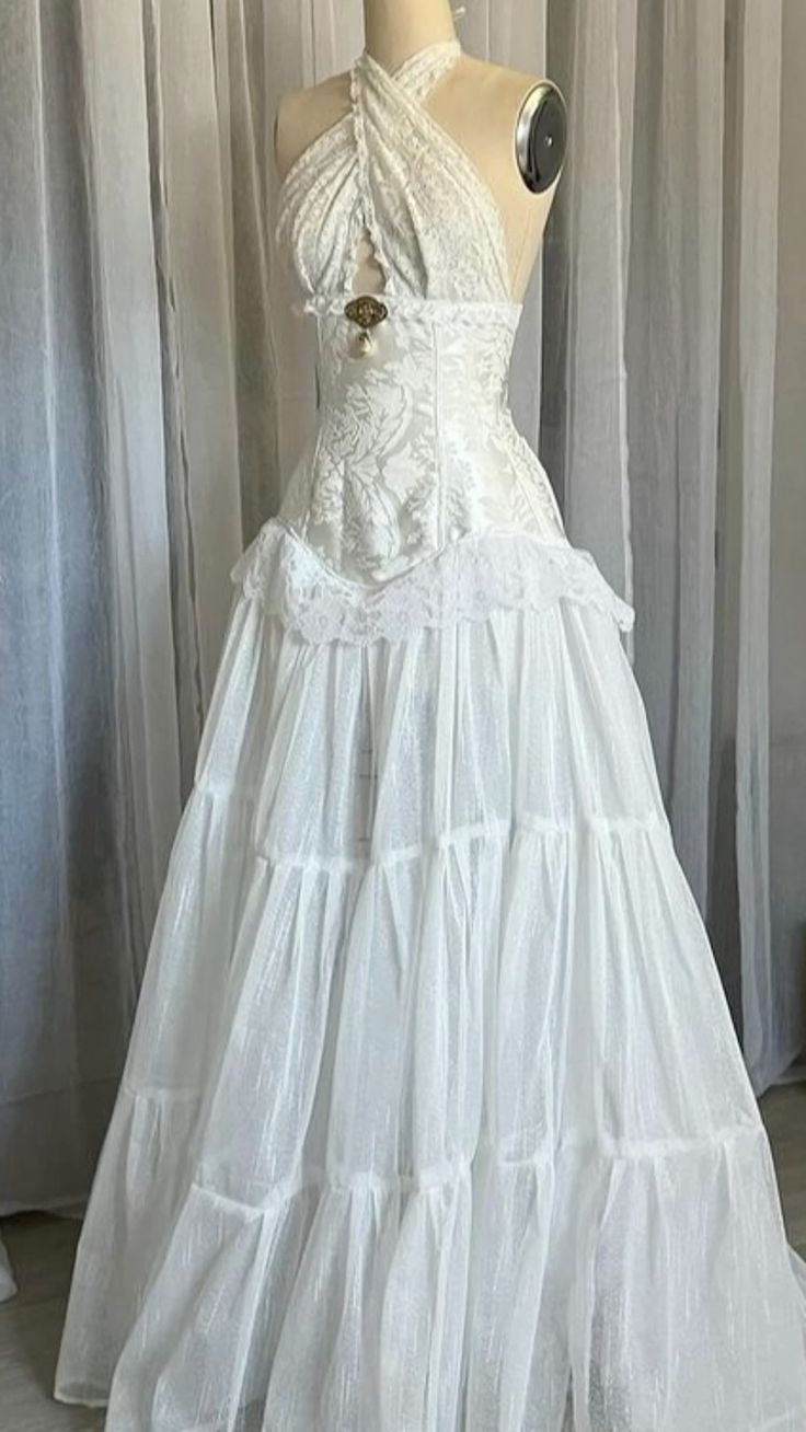 White Halter Neck A-Line Lace Vintage Wedding Dress Long Party Dresses, D848