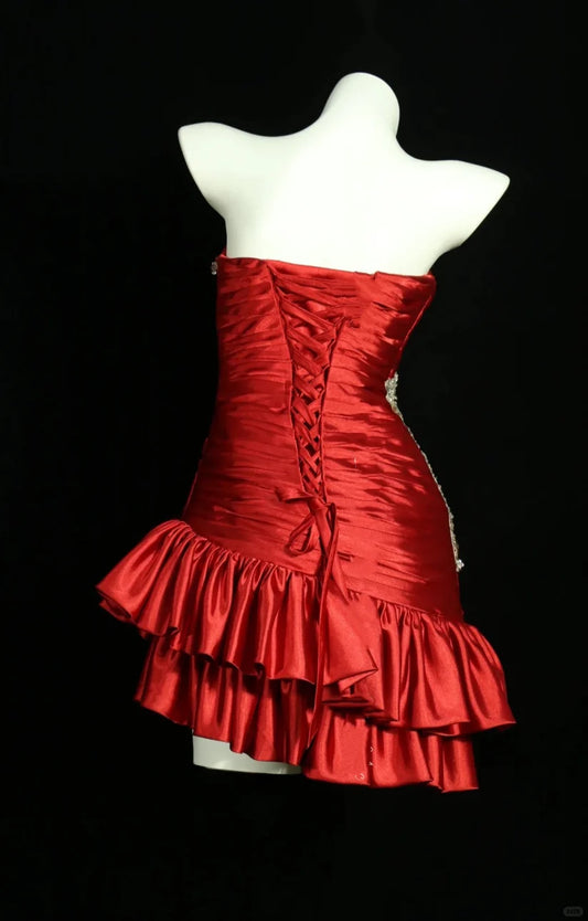 Vintage Red Strapless Sweetheart Design Sheath Satin Party Dress Homecoming Dress D1572