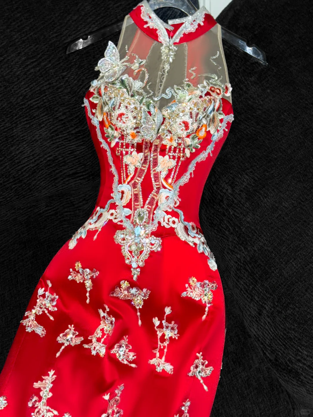 Gorgeous Sparkling Red Beaded Sequined Embroidery Design Elegant Mermaid Prom Dress Evening Dress D1698