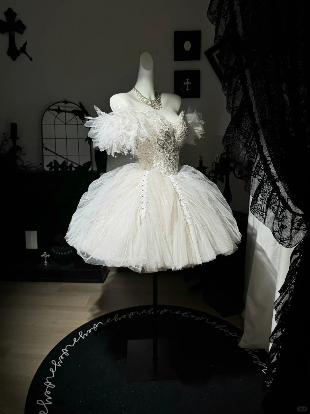 New Homecoming Dress Off the Shoulder Tulle Sequins Bead Flower Applique Pearl Rinestone Ball Gown Back to School Outfits Party Dress Birthday Dress Wedding Dress D7549