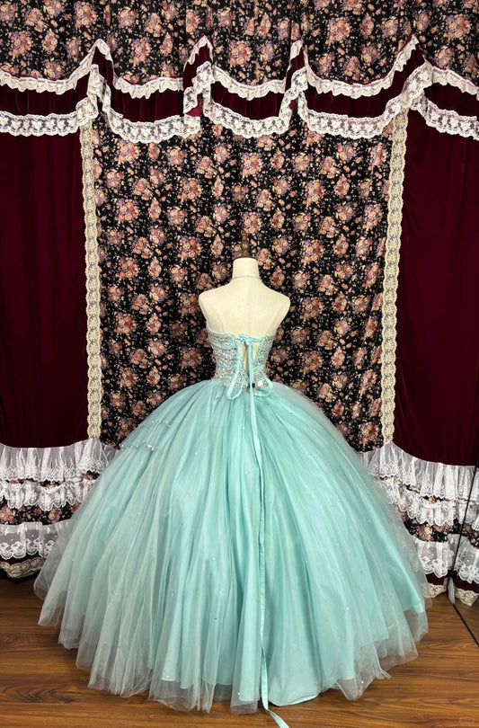 Retro Sweetheart Strapless Beading A-Line Tulle Quinceanera Dresses Evening Ball Gowns, D1334