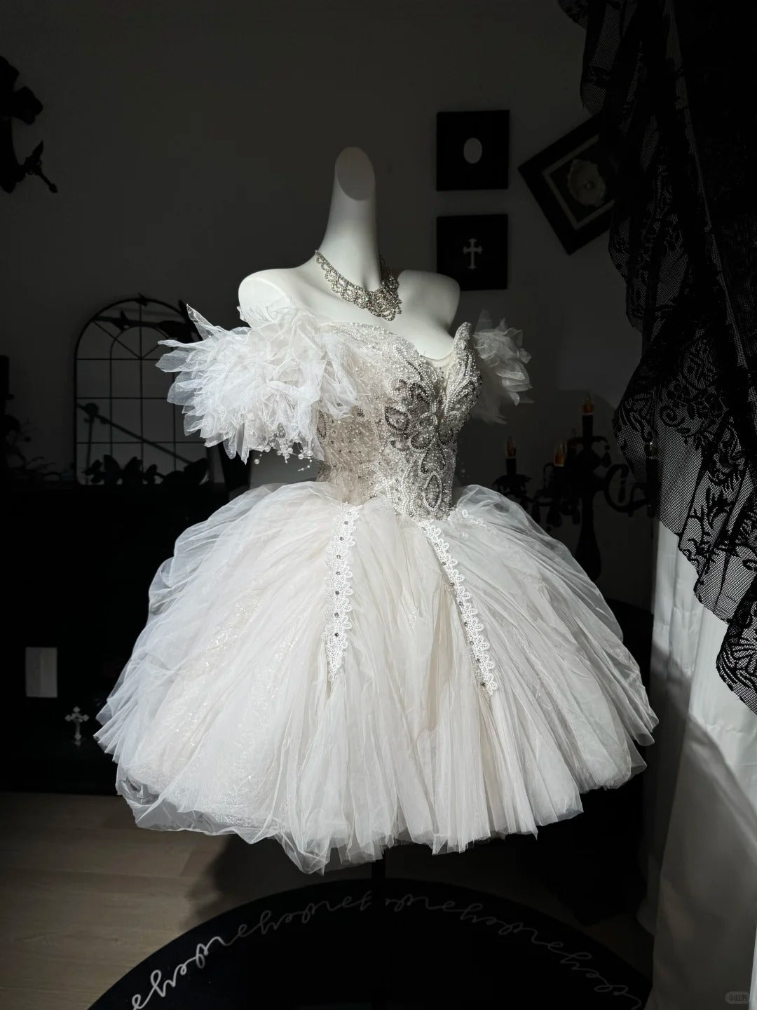New Homecoming Dress Off the Shoulder Tulle Sequins Bead Flower Applique Pearl Rinestone Ball Gown Back to School Outfits Party Dress Birthday Dress Wedding Dress D7549