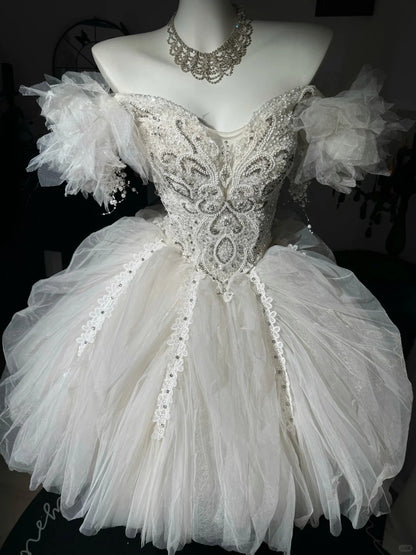 New Homecoming Dress Off the Shoulder Tulle Sequins Bead Flower Applique Pearl Rinestone Ball Gown Back to School Outfits Party Dress Birthday Dress Wedding Dress D7549