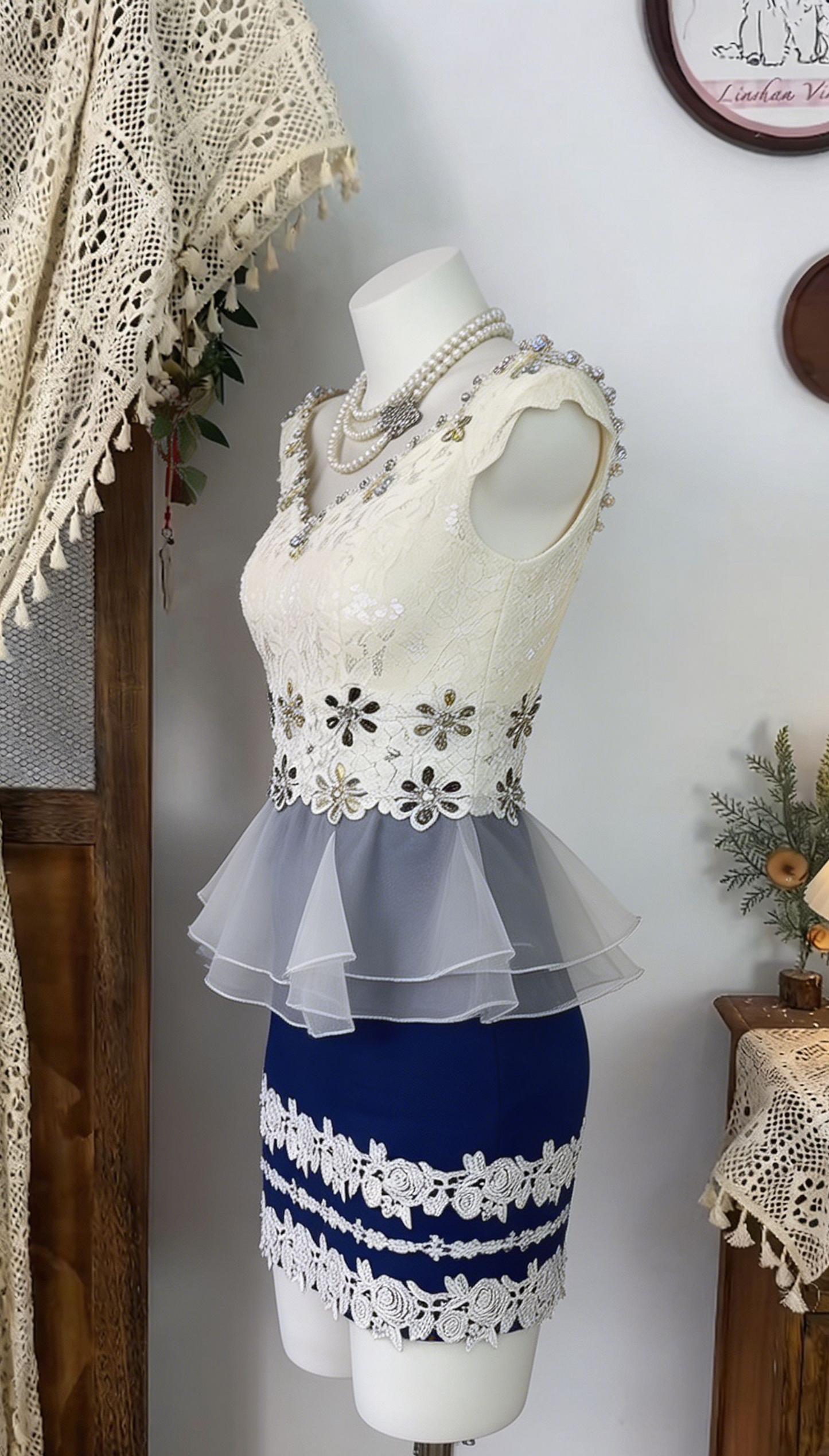 Beauty Homecoming Dress V Neck Applique Rinestone Back to School Outfits Party Dress  D6530