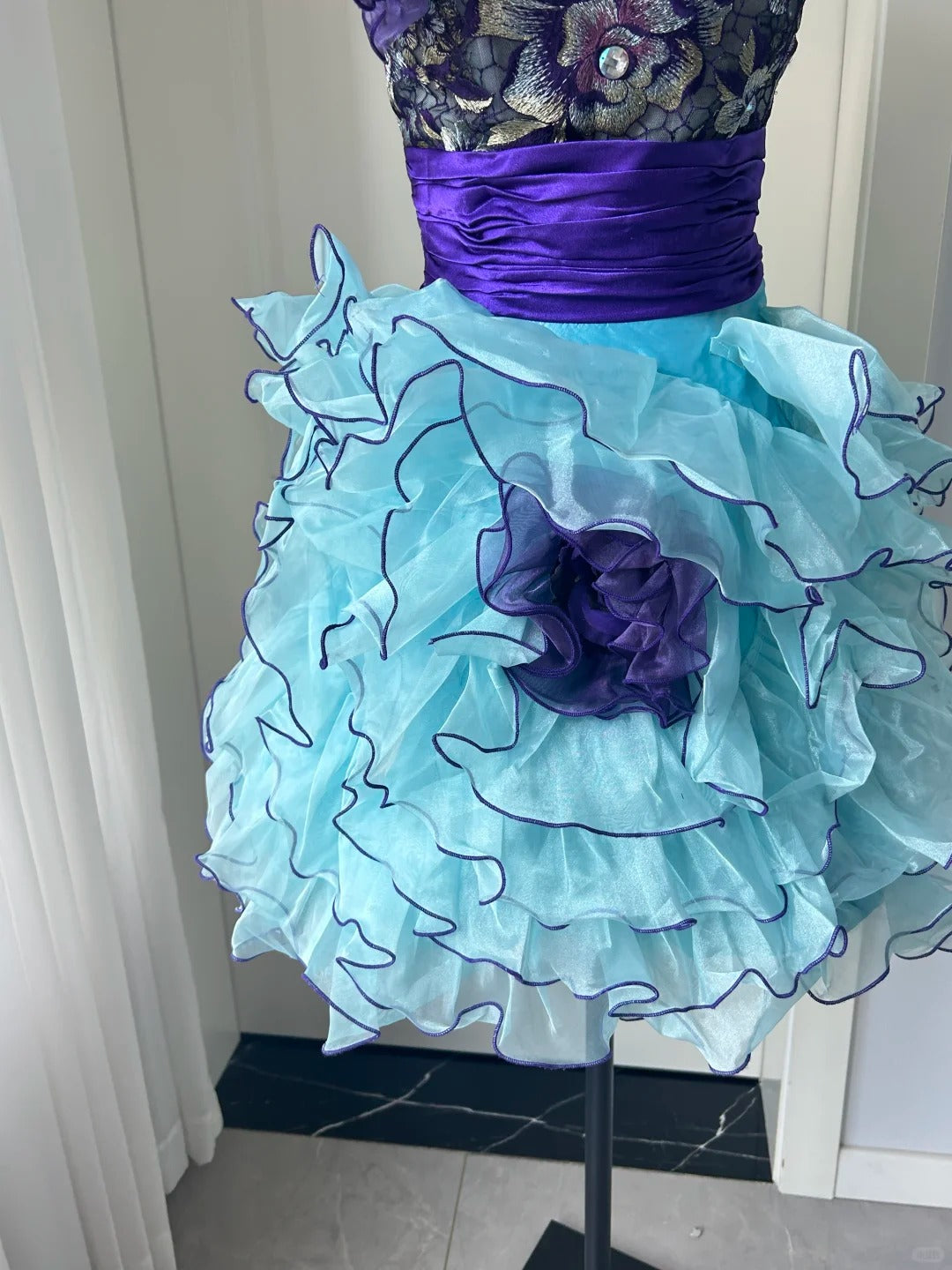 Stunning Homecoming Dress Strapless Pleated Cascade Flower Back to School Outfits Party Dress  D6483