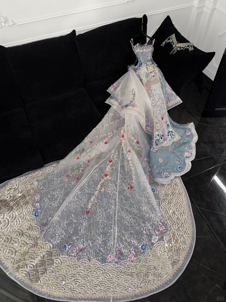 Chic Spaghetti Strap Embroidery Sequins Hugging Mermaid Flower Rinestone Long Party Dress Prom Gown Evening Dress D7490