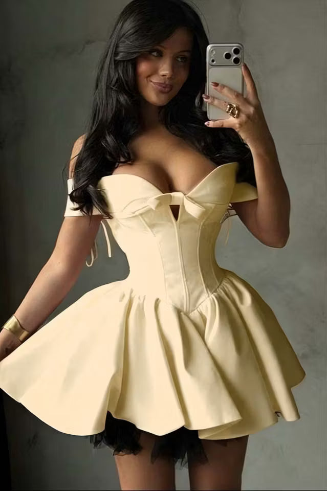 Charming Homecoming Dress Off the Shoulder Pleated Tulle Bowknot Back to School Outfits Party Dress  D7325