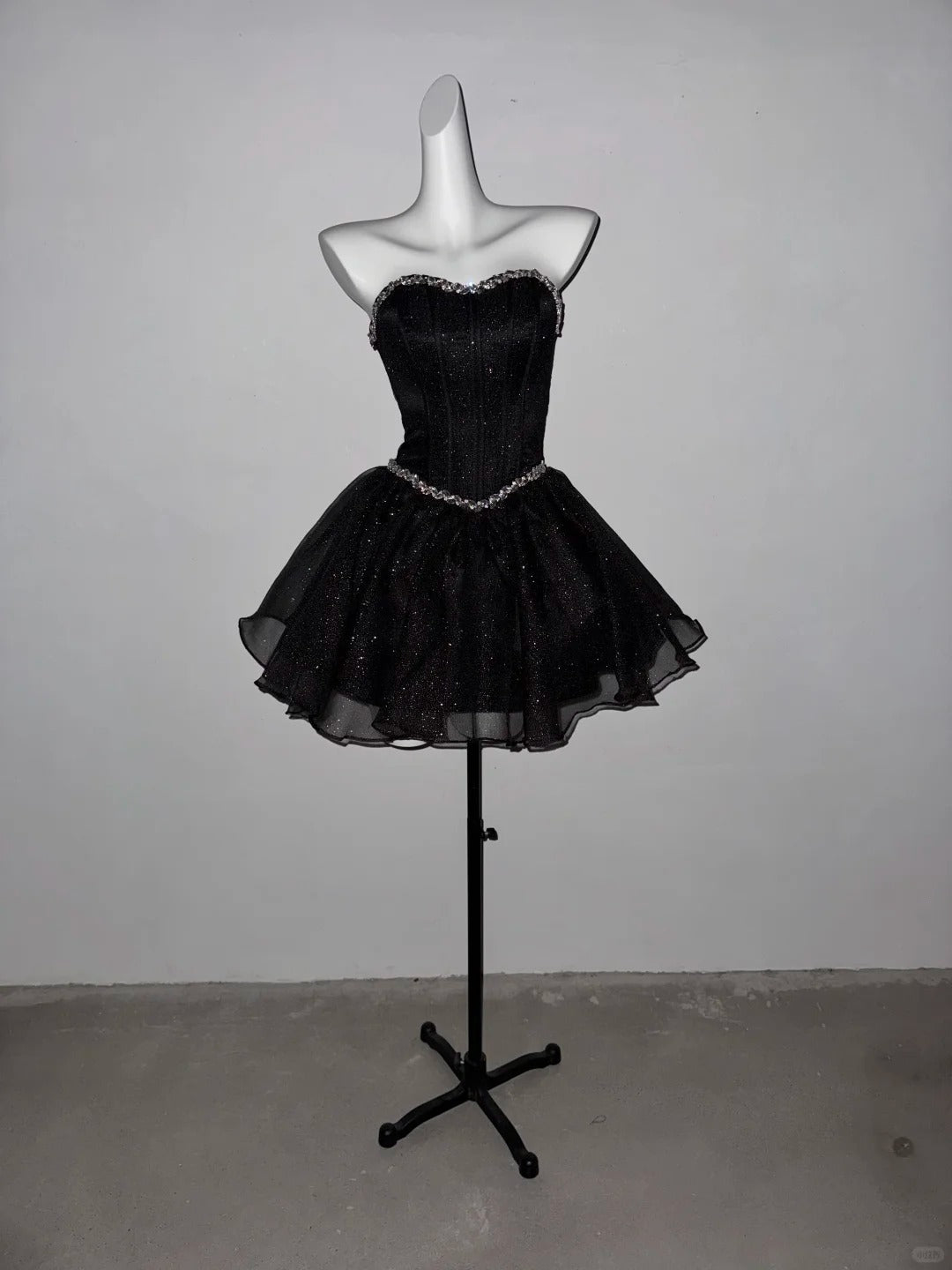 Elegant Homecoming Dress Sweetheart Rinestone Tulle Prom Dress Back to School Outfits Party Dress  D6134