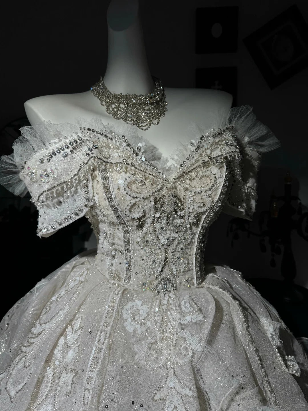 New Homecoming Dress Off the Shoulder Tulle Sequins Bead Applique Hi-Lo Pearl Rinestone Ball Gown Back to School Outfits Party Dress Birthday Dress Wedding Dress D7551