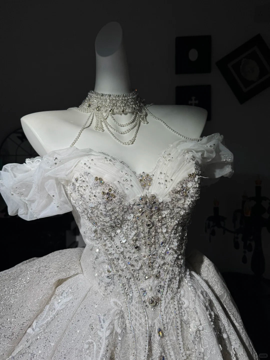 New Homecoming Dress Off the Shoulder Tulle Sequins Bead Applique Hi-Lo Pearl Rinestone Ball Gown Back to School Outfits Party Dress Birthday Dress Wedding Dress D7552