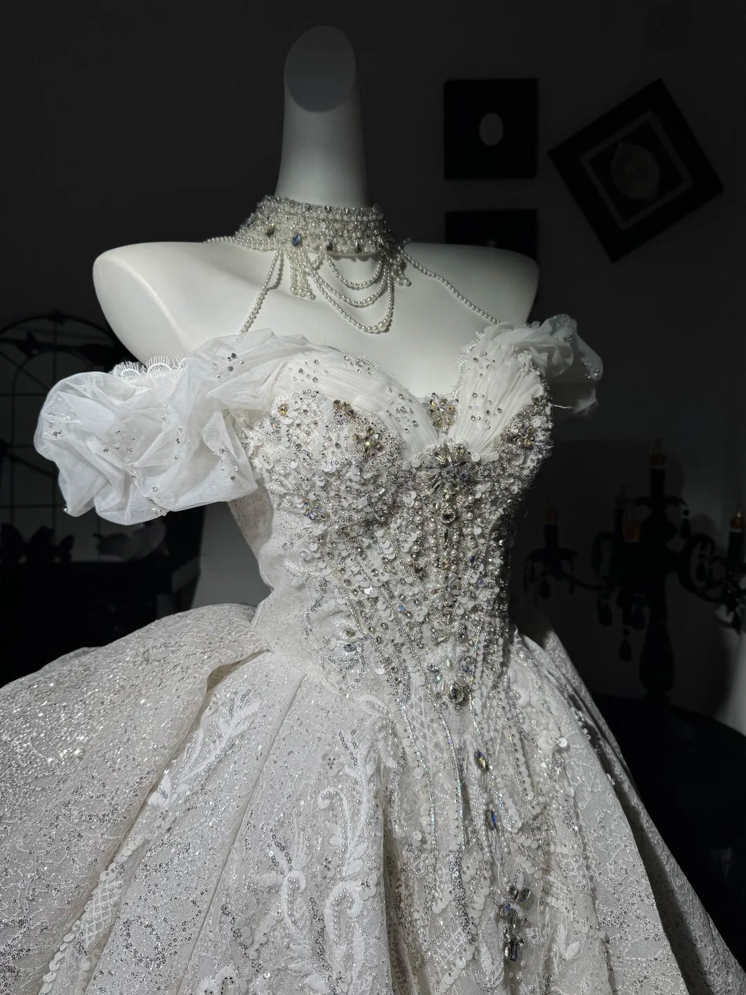 New Homecoming Dress Off the Shoulder Tulle Sequins Bead Applique Hi-Lo Pearl Rinestone Ball Gown Back to School Outfits Party Dress Birthday Dress Wedding Dress D7552