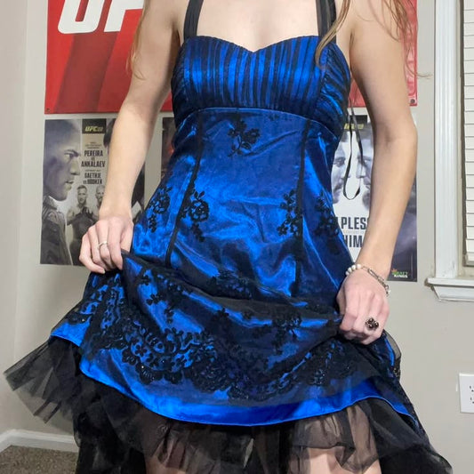 Stunning Homecoming Dress V Neck Lace Back to School Outfits Party Dress D6824