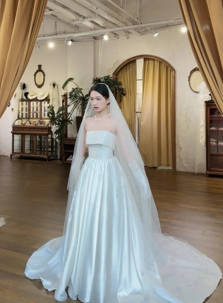 Minimalist Wedding Dress Strapless Pleated Wedding Dress   D4605