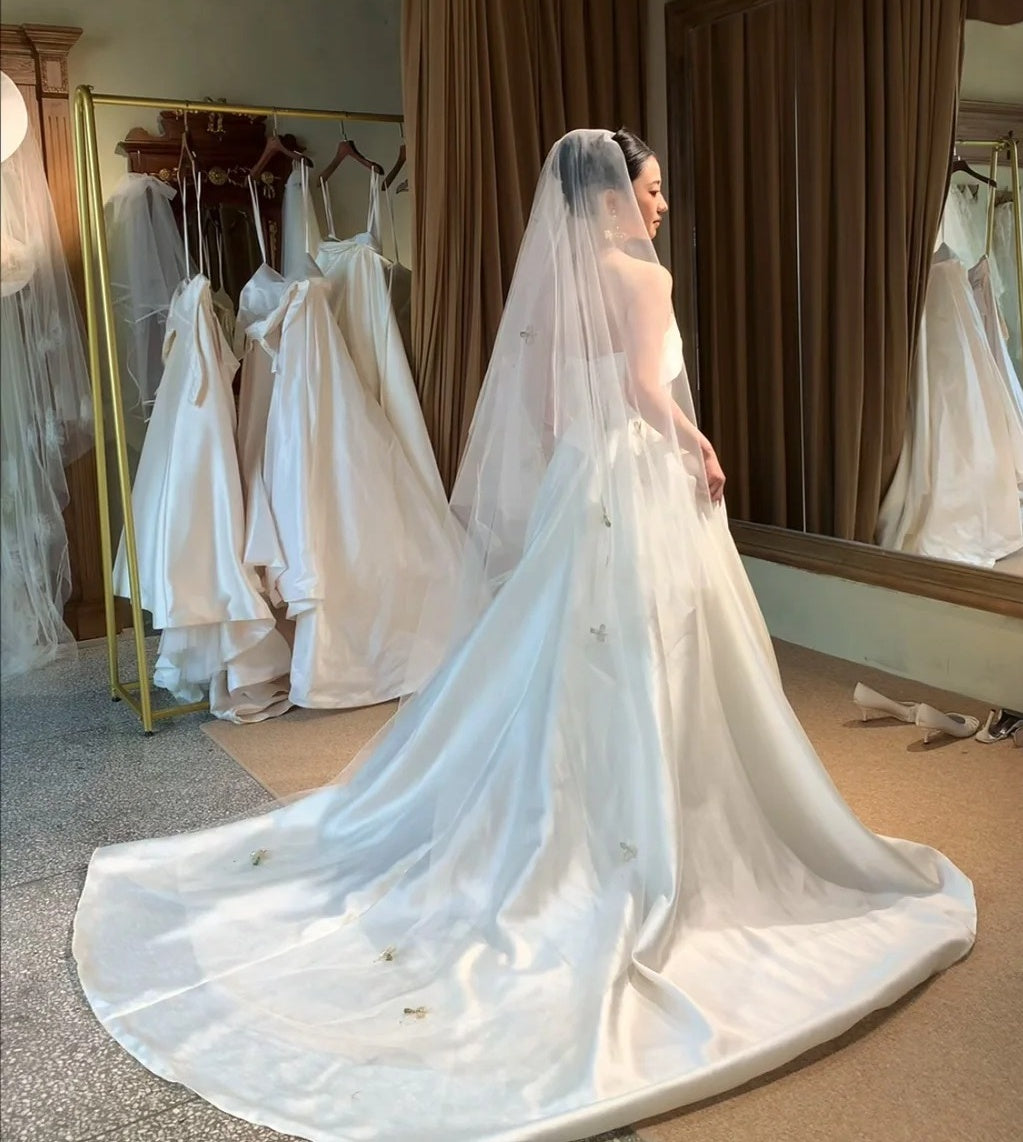 Minimalist Wedding Dress Strapless Pleated Wedding Dress   D4605