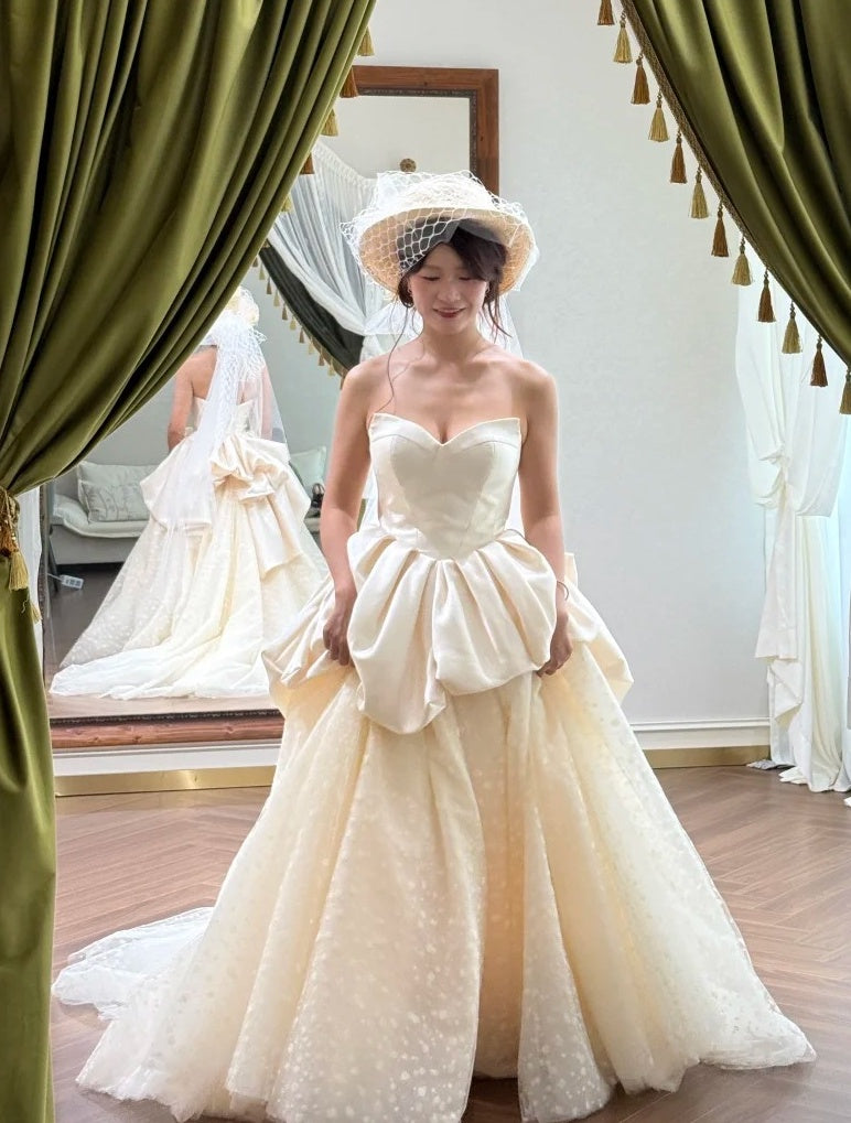 Elegant Wedding Dress Sweetheart Pleated Tulle Wedding Dress   D4606