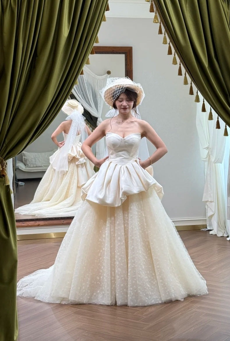 Elegant Wedding Dress Sweetheart Pleated Tulle Wedding Dress   D4606