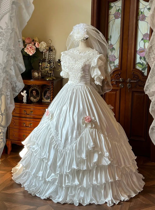 Retro Wedding Dress Crew Neck Pleated Wedding Dress   D4608