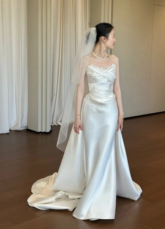 Robe de mariée beauté A-Line, décolleté en cœur, plissée, D3302