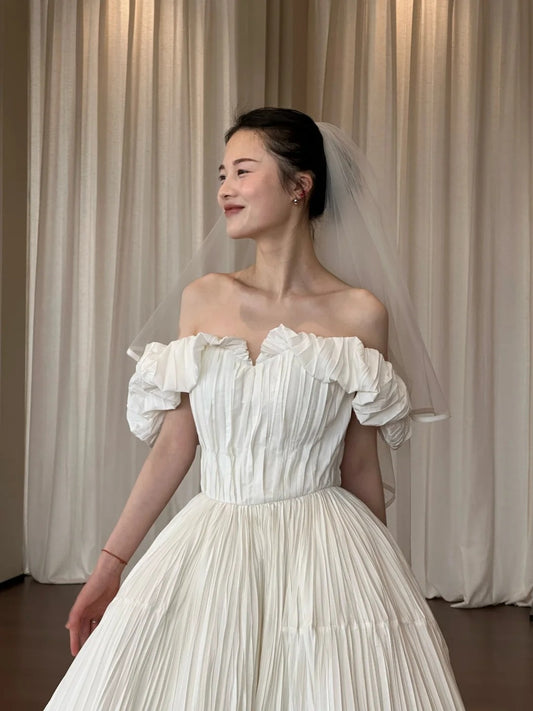 Newest Wedding Dress Off Shoulder Pleated Wedding Dress   D4617