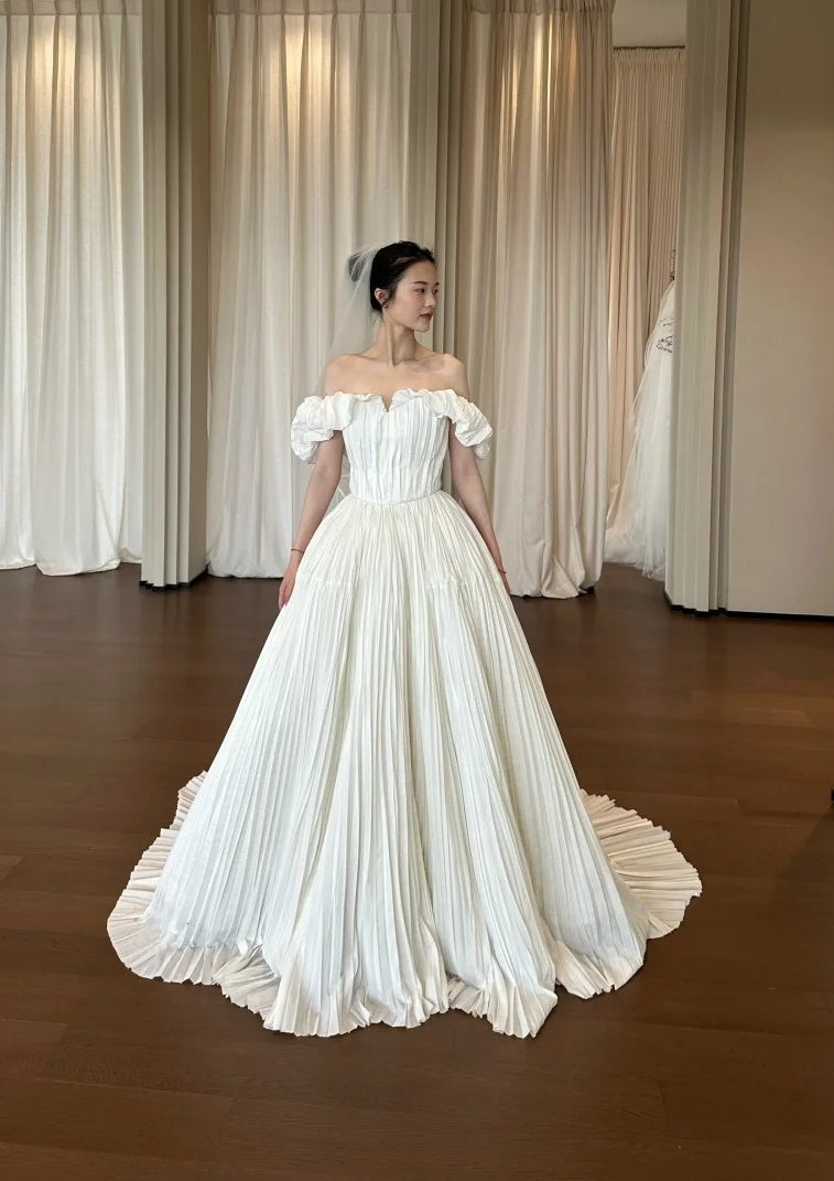 Newest Wedding Dress Off Shoulder Pleated Wedding Dress   D4617