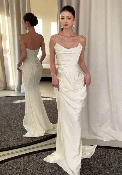 Minimlaist Wedding Dress Strapless Pleated Mermaid Wedding Dress   D4625