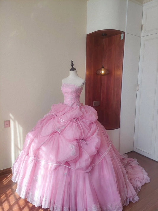 Bezauberndes hellrosa, trägerloses, plissiertes Tüll-Abendkleid, Quinceañera-Kleid, Ballkleid D4653