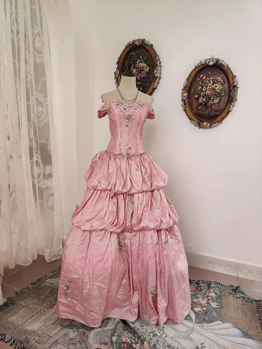 Atemberaubendes hellblaues Abendkleid aus plissiertem Tüll mit V-Ausschnitt, ideal für Quinceañera und Ball (Modell D4654)