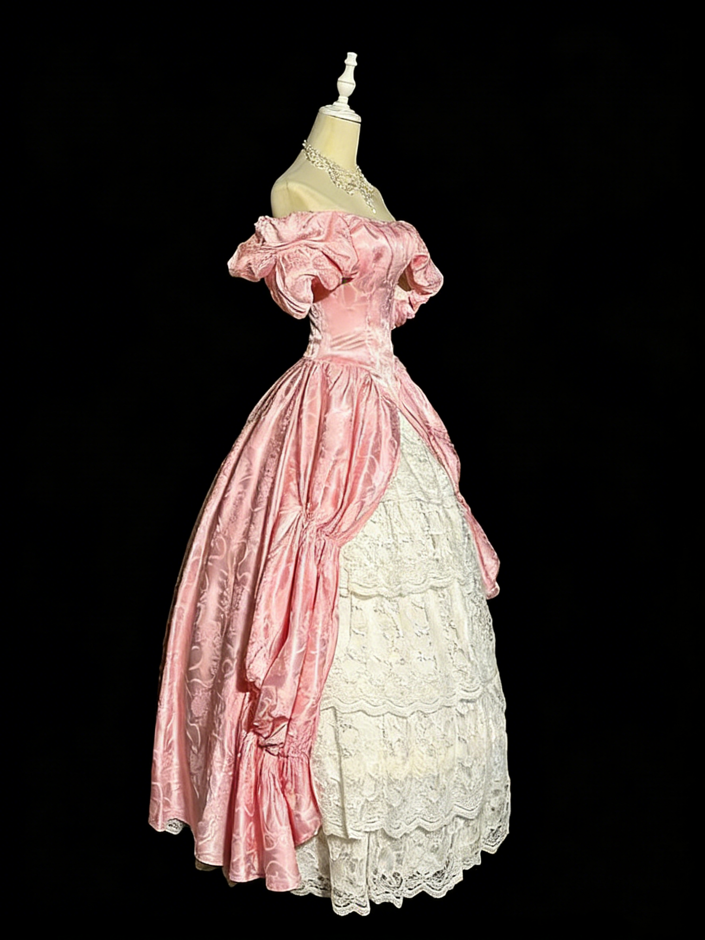 Atemberaubendes hellblaues Abendkleid aus plissiertem Tüll mit V-Ausschnitt, ideal für Quinceañera und Ball (Modell D4654)